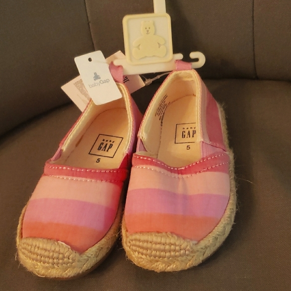 Baby Gap summer shoes - Picture 6 of 7